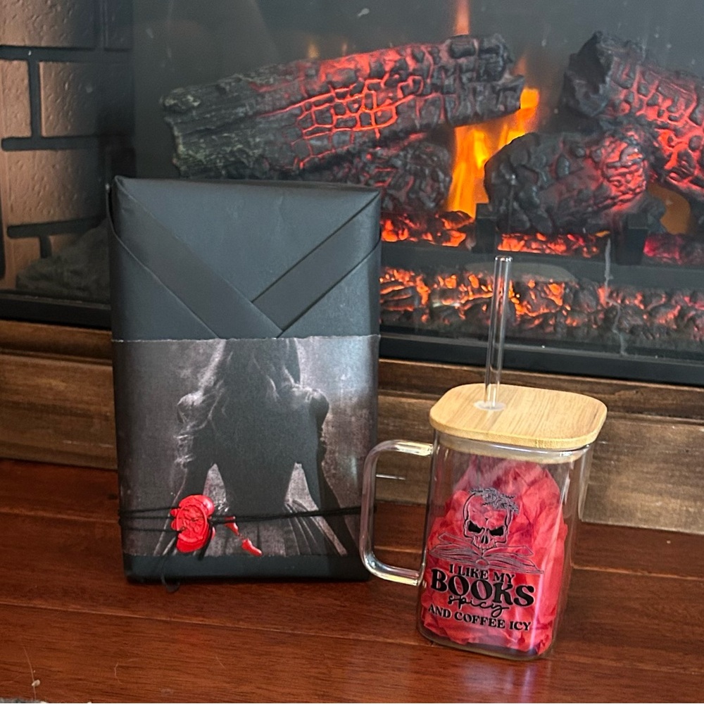 👻🔪🔥 Dark Romance Blind Date Book GIFT BOX w/ TOTE, glass mug etc Ready to gift!